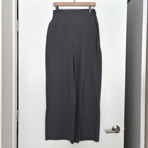 Aritzia Golden Butter Asana High Rise Wide Leg Pants in Coal Grey